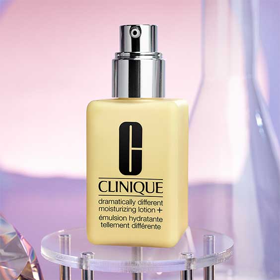 Different™ | Lotion+ Clinique Moisturizing Dramatically